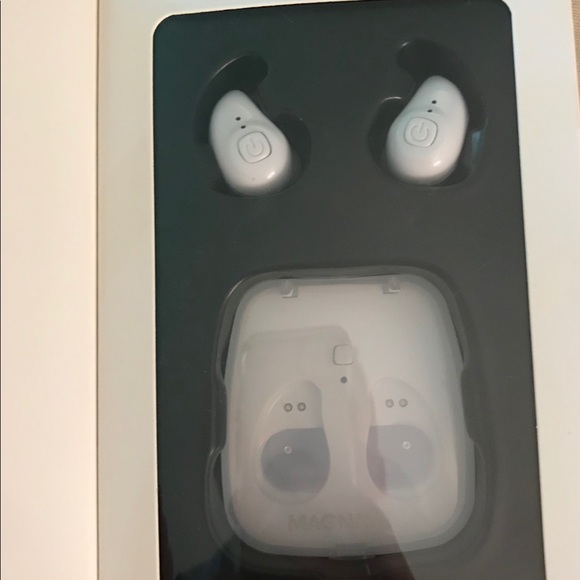 Magnovax headphones (New) - Picture 3 of 3